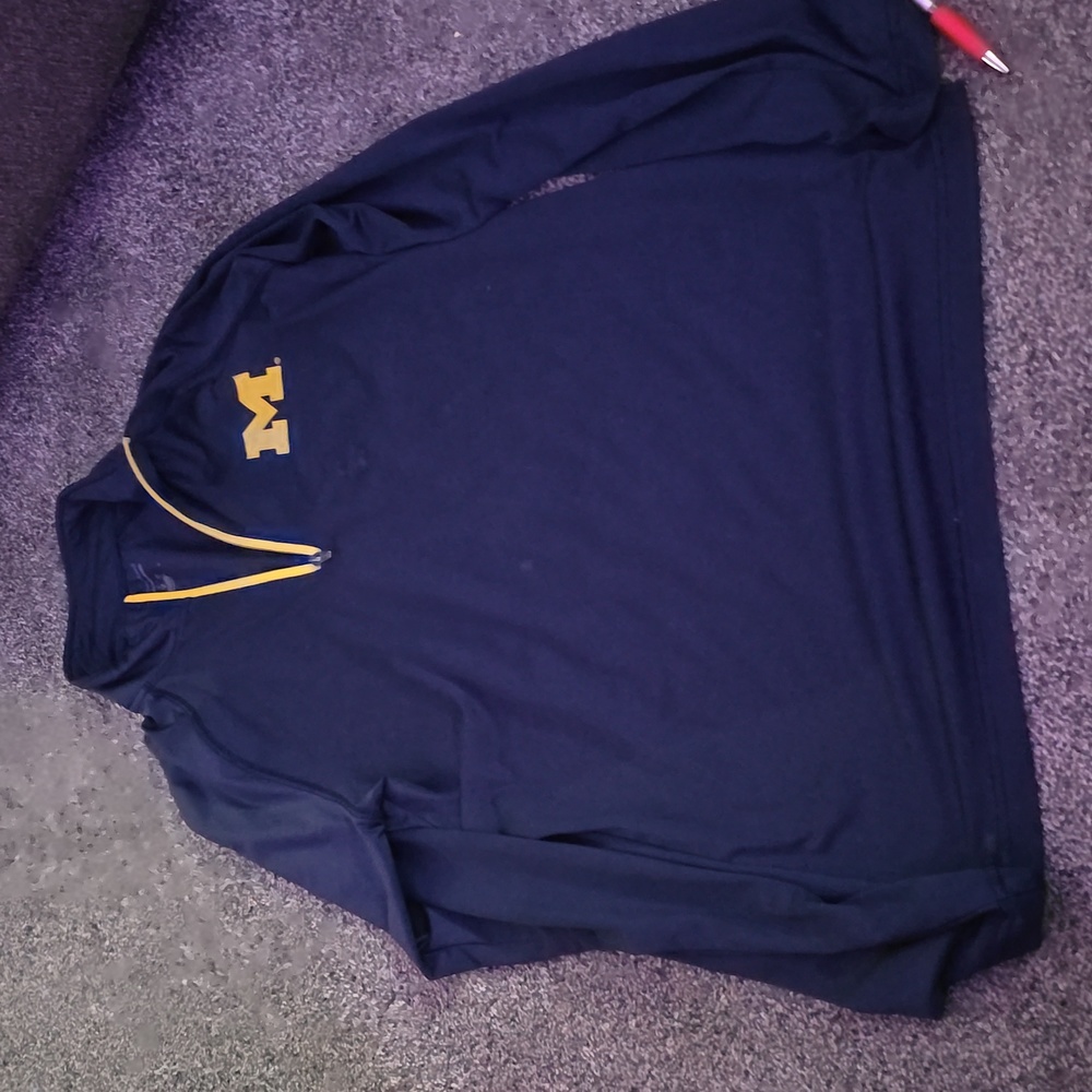Michigan light, half zip, pull over - Picture 2 of 2